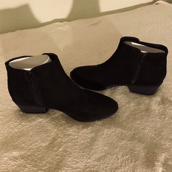 size 2 heeled ankle boots